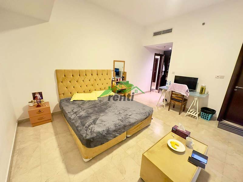 Master Room in KG Tower, Marina