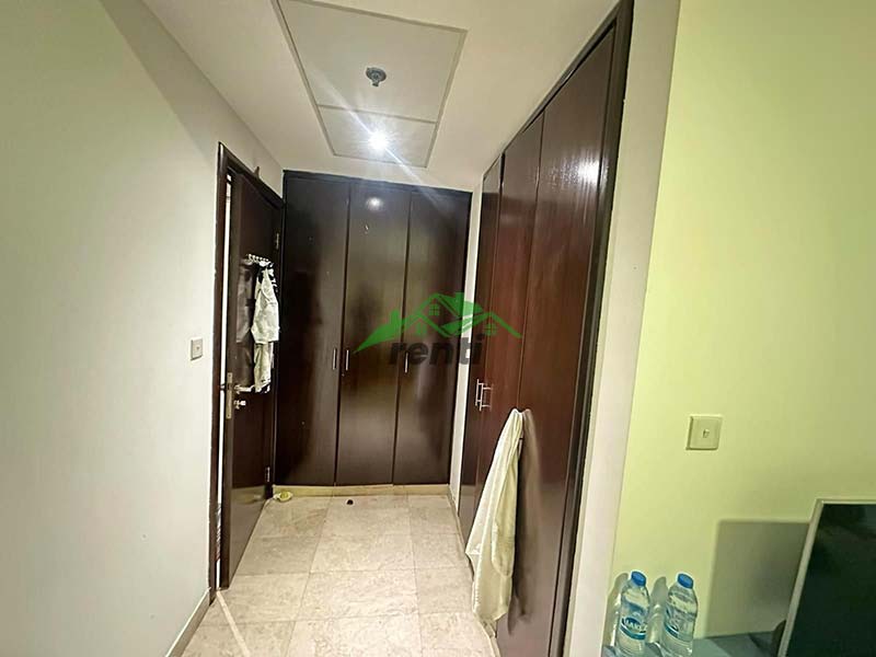 Master bedroom for rent in KG Tower, Marina