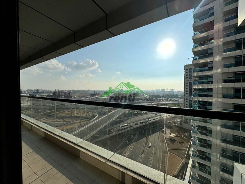 Master room for rent in Escan Tower, Dubai Marina